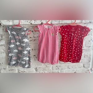 Carter’s Baby Girls Rompers Size 18 Months